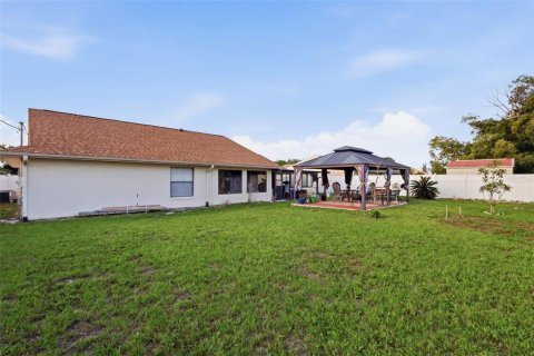 Casa en venta en Deltona, Florida, 3 dormitorios, 175.77 m2 № 2114781 - foto 3