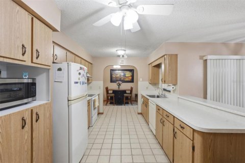 Casa en venta en Deltona, Florida, 3 dormitorios, 175.77 m2 № 2114781 - foto 20