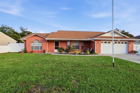 Casa en venta en Deltona, Florida, 3 dormitorios, 175.77 m2 № 2114781 - foto 6