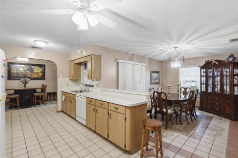 Casa en venta en Deltona, Florida, 3 dormitorios, 175.77 m2 № 2114781 - foto 21