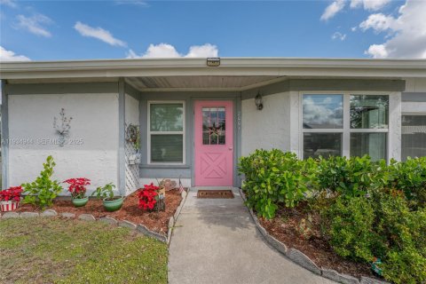 Villa ou maison à vendre à LaBelle, Floride: 1 chambre, 83.52 m2 № 2037964 - photo 5