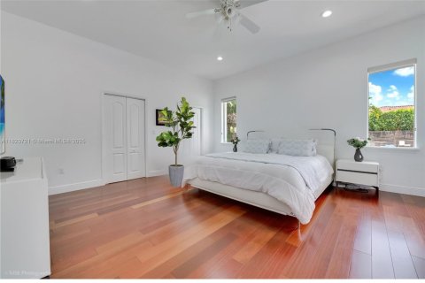 Casa en venta en Palmetto Bay, Florida, 4 dormitorios, 229.19 m2 № 1781884 - foto 12