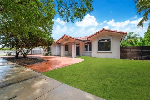 Casa en venta en Palmetto Bay, Florida, 4 dormitorios, 229.19 m2 № 1781884 - foto 1