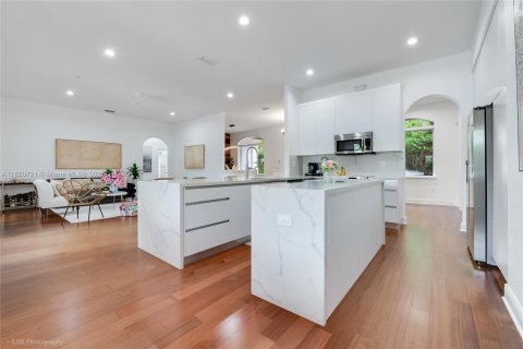 Casa en venta en Palmetto Bay, Florida, 4 dormitorios, 229.19 m2 № 1781884 - foto 5