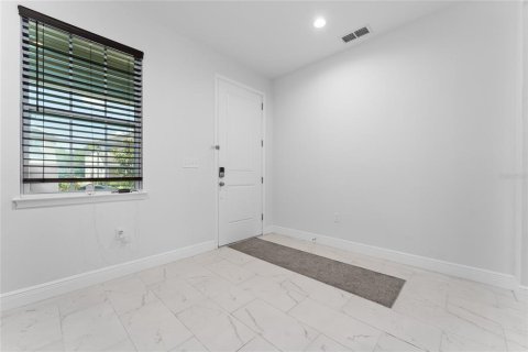 Casa en venta en Casselberry, Florida, 4 dormitorios, 249.63 m2 № 2236538 - foto 15