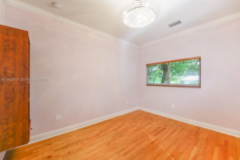 Villa ou maison à louer à Coral Gables, Floride: 4 chambres, 211.17 m2 № 2000156 - photo 28