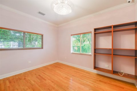 Villa ou maison à louer à Coral Gables, Floride: 4 chambres, 211.17 m2 № 2000156 - photo 25