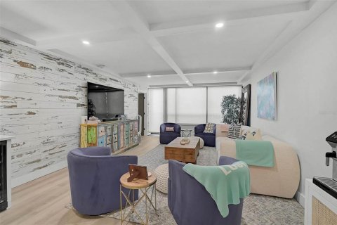 Condo in Sarasota, Florida, 2 bedrooms  № 1840109 - photo 13