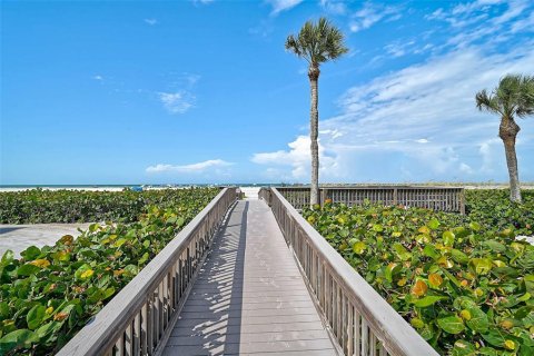 Condo in Sarasota, Florida, 2 bedrooms  № 1840109 - photo 29
