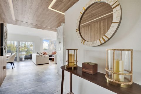 Купить кондоминиум в Санни-Айлс-Бич, Флорида 2 спальни, 125.42м2, № 2050792 - фото 3