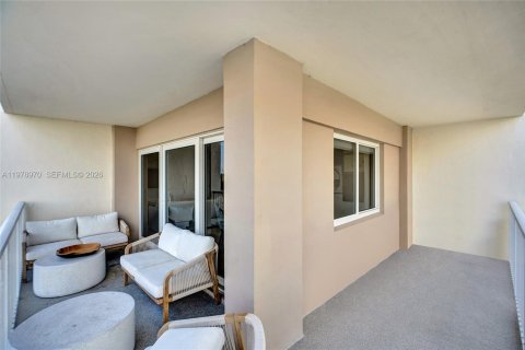 Купить кондоминиум в Санни-Айлс-Бич, Флорида 2 спальни, 125.42м2, № 2050792 - фото 17