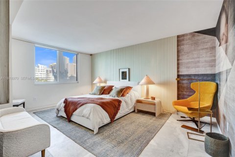 Купить кондоминиум в Санни-Айлс-Бич, Флорида 2 спальни, 125.42м2, № 2050792 - фото 13