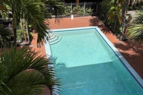 Condo in North Miami, Florida, 1 bedroom № 2083087 - photo 3