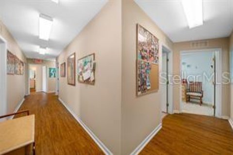 Propiedad comercial en alquiler en Chiefland, Florida, 349.5 m2 № 1352509 - foto 5