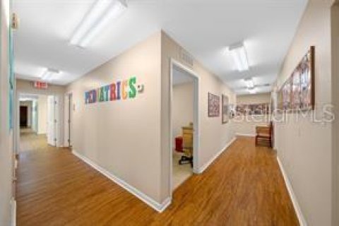 Propiedad comercial en alquiler en Chiefland, Florida, 349.5 m2 № 1352509 - foto 4