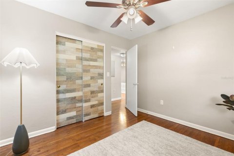 House in Orlando, Florida 3 bedrooms, 136.75 sq.m. № 2196638 - photo 18