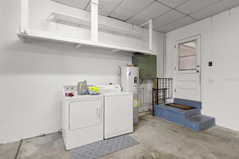 House in Orlando, Florida 3 bedrooms, 136.75 sq.m. № 2196638 - photo 30