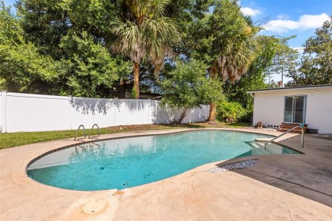 House in Orlando, Florida 3 bedrooms, 136.75 sq.m. № 2196638 - photo 28