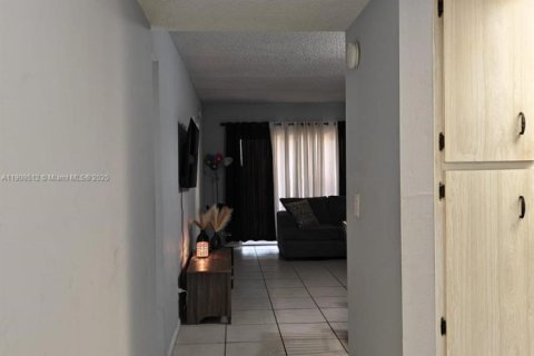 Copropriété à vendre à Deerfield Beach, Floride: 2 chambres, 97.55 m2 № 1965187 - photo 5