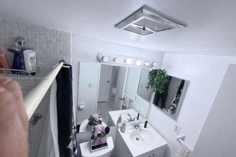 Copropriété à vendre à Deerfield Beach, Floride: 2 chambres, 97.55 m2 № 1965187 - photo 10