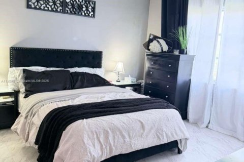 Copropriété à vendre à Deerfield Beach, Floride: 2 chambres, 97.55 m2 № 1965187 - photo 4