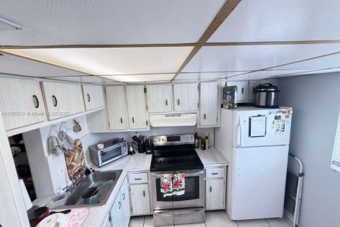 Copropriété à vendre à Deerfield Beach, Floride: 2 chambres, 97.55 m2 № 1965187 - photo 16