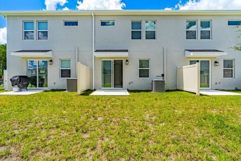 Townhouse in Kissimmee, Florida 3 bedrooms, 156.91 sq.m. № 2207952 - photo 10