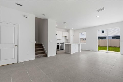 Townhouse in Kissimmee, Florida 3 bedrooms, 156.91 sq.m. № 2207952 - photo 4