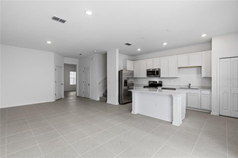 Townhouse in Kissimmee, Florida 3 bedrooms, 156.91 sq.m. № 2207952 - photo 11