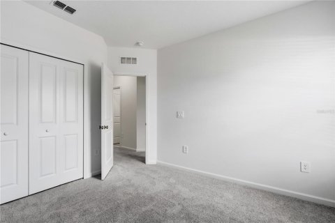 Townhouse in Kissimmee, Florida 3 bedrooms, 156.91 sq.m. № 2207952 - photo 13