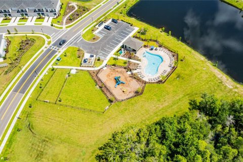 Townhouse in Kissimmee, Florida 3 bedrooms, 156.91 sq.m. № 2207952 - photo 25
