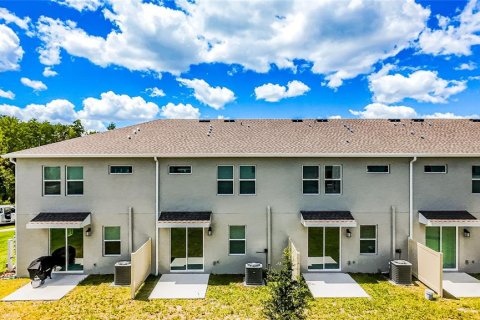 Townhouse in Kissimmee, Florida 3 bedrooms, 156.91 sq.m. № 2207952 - photo 22