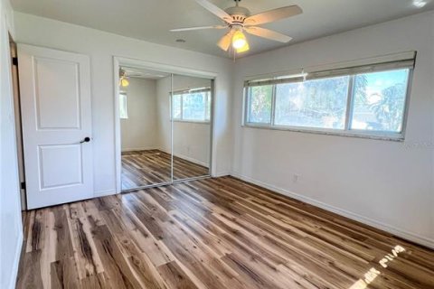 Villa ou maison à vendre à Seminole, Floride: 3 chambres, 121.14 m2 № 2422691 - photo 10