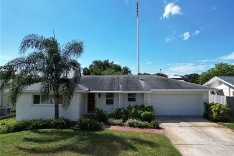 Villa ou maison à Seminole, Floride 3 chambres, 121.14 m2 № 2422691