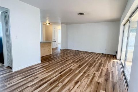 Villa ou maison à vendre à Seminole, Floride: 3 chambres, 121.14 m2 № 2422691 - photo 30