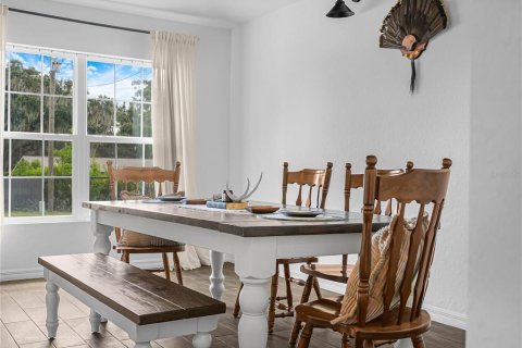 House in Frostproof, Florida 4 bedrooms, 182.55 sq.m. № 1853489 - photo 7