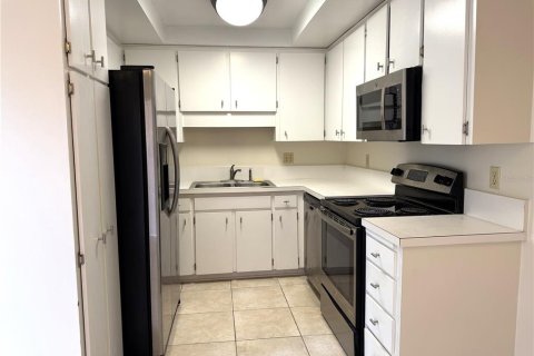 Adosado en alquiler en Lutz, Florida, 2 dormitorios, 86.4 m2 № 2116015 - foto 4