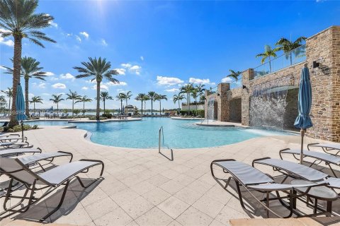 Townhouse in Loxahatchee Groves, Florida 4 bedrooms, 214.79 sq.m. № 2062733 - photo 19