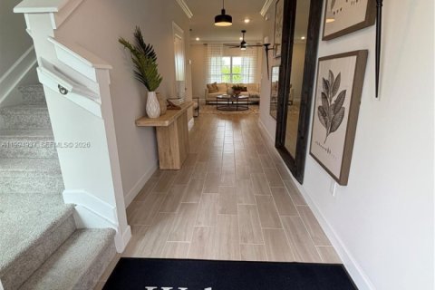 Townhouse in Loxahatchee Groves, Florida 4 bedrooms, 214.79 sq.m. № 2062733 - photo 3