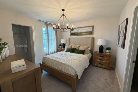 Townhouse in Loxahatchee Groves, Florida 4 bedrooms, 214.79 sq.m. № 2062733 - photo 17