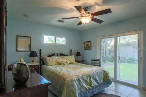House in Bradenton, Florida 2 bedrooms, 83.52 sq.m. № 212930 - photo 18