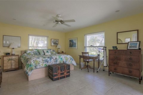 House in Bradenton, Florida 2 bedrooms, 83.52 sq.m. № 212930 - photo 13