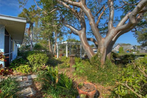 House in Bradenton, Florida 2 bedrooms, 83.52 sq.m. № 212930 - photo 22