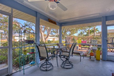 House in Bradenton, Florida 2 bedrooms, 83.52 sq.m. № 212930 - photo 21