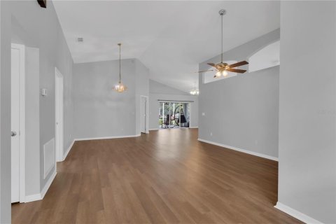 Casa en venta en Clermont, Florida, 2 dormitorios, 159.42 m2 № 1829379 - foto 6