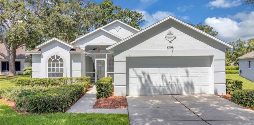 Casa en Clermont, Florida 2 dormitorios, 159.42 m2 № 1829379