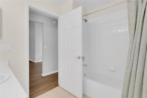 Casa en venta en Clermont, Florida, 2 dormitorios, 159.42 m2 № 1829379 - foto 16