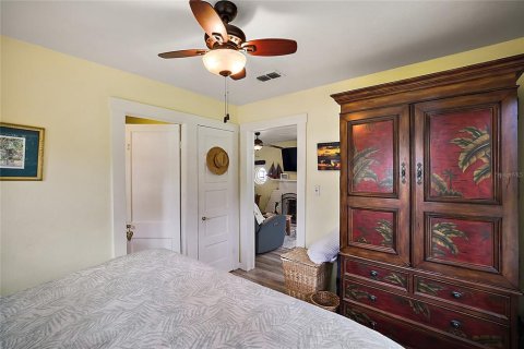 House in Ocklawaha, Florida 4 bedrooms, 192.31 sq.m. № 1815899 - photo 18