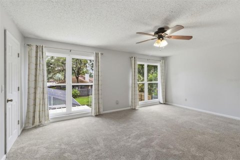 Casa en venta en Brandon, Florida, 4 dormitorios, 229 m2 № 2225469 - foto 25