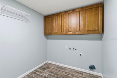 Casa en venta en Brandon, Florida, 4 dormitorios, 229 m2 № 2225469 - foto 15